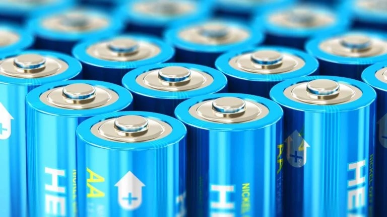 4 Lithium Stocks To Buy With EVs In The Spotlight