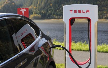 Tesla Stock Dips After Musk’s Bitcoin Red Herring