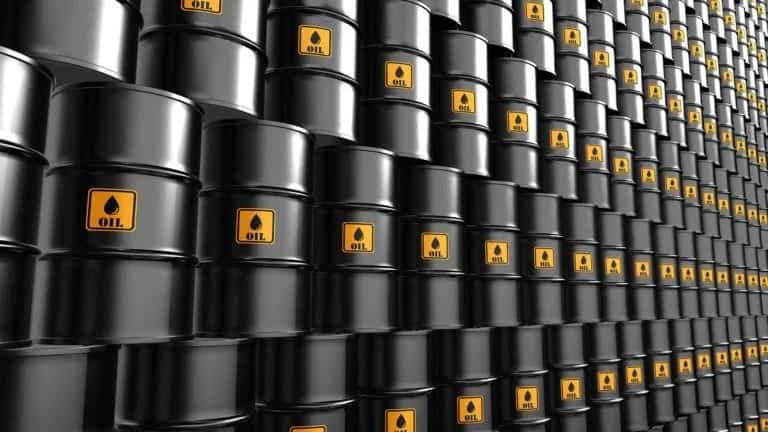 5 Oil Refining Stocks On Watch Amid Biden’s Petroleum Reserve Release